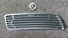 P11-511 * Mercedes W251 R-Kla Lufteinlass Motorhaube Blende Rechts - A2218800205 P11-511 * Mercedes W251 R-Kla Lufteinlass Motorhaube Blende Rechts - A2218800205