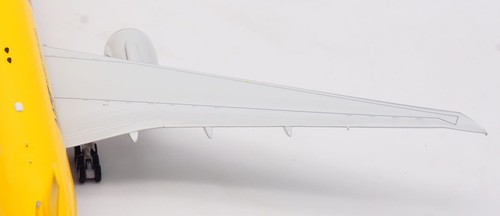 B-Models 1:200 DHL (AeroLogic) Boeing 777-F Diecast Aircraft Jet Model D-AALM - Imagen 10 de 14