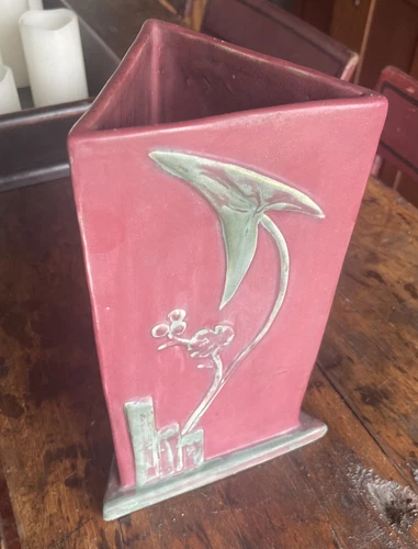 Weller Pottery Tutone Art Deco 11 1/4” Triangle Vase