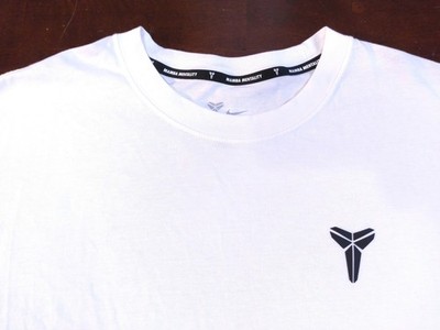 NIKE KOBE T Shirt Mamba Mentality XXL Crew Neck Tee 2XL MENS Kobe