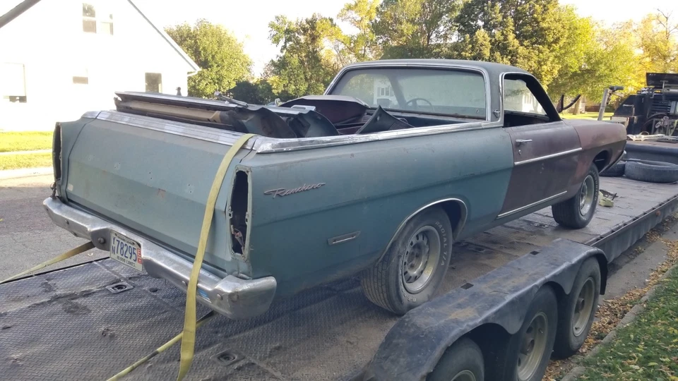 Ford Ranchero 68 69 1969 1968 borde de pozo de rueda Foto 3 de 4