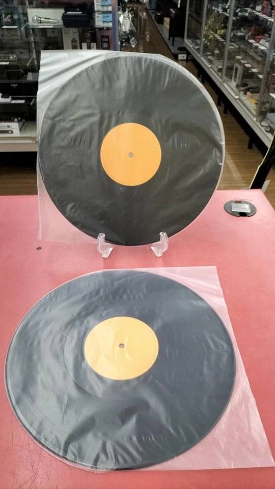 Virgin Records Massive Attack VIRGIN Mezzanine Double LP EU Edition Vinyl Record Foto 3 de 4