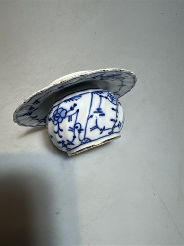 Antique Blue & White Porcelain Tea Cup Saucer T & Lion mark Germany c 1900 - Picture 7 of 15