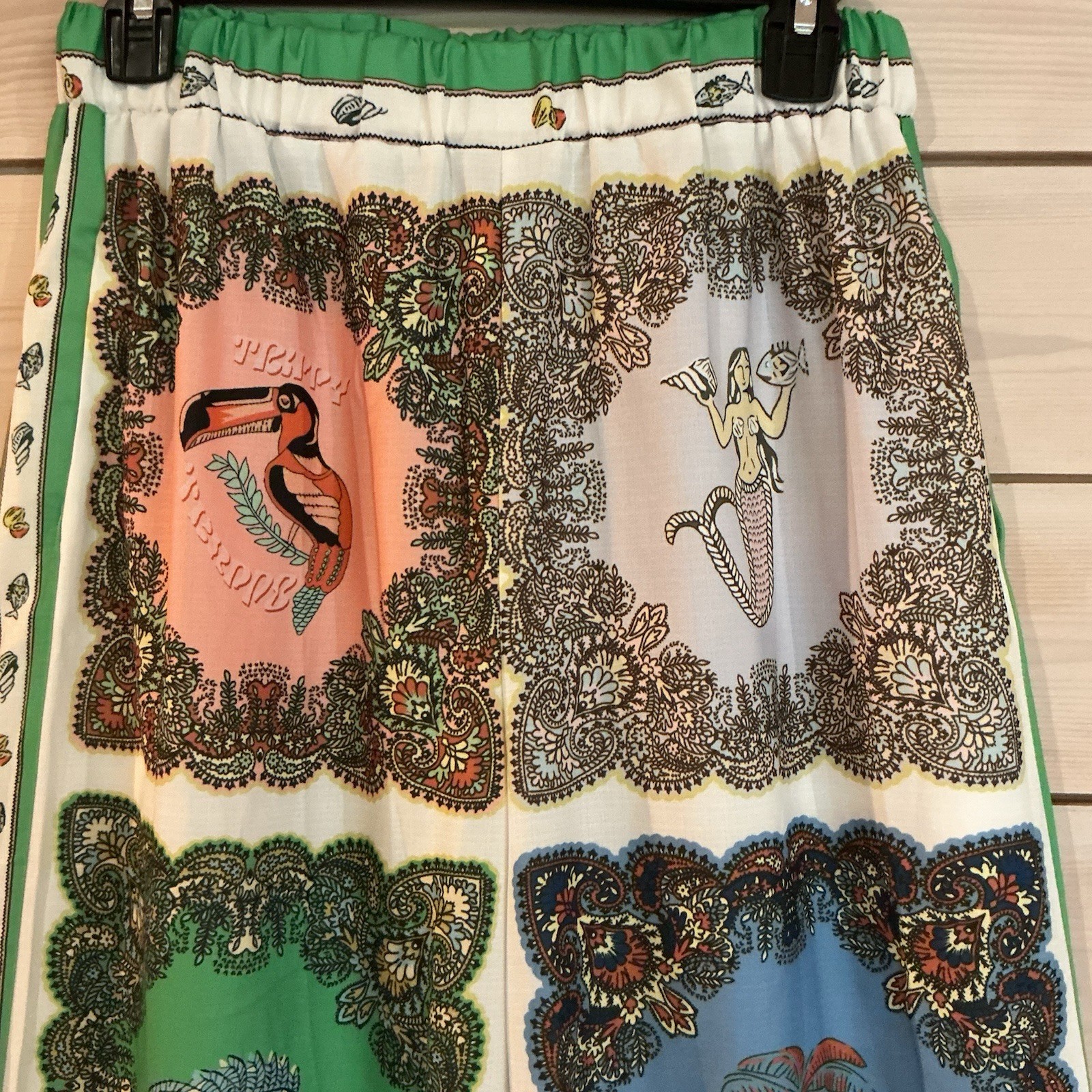 Foto 1 di 9