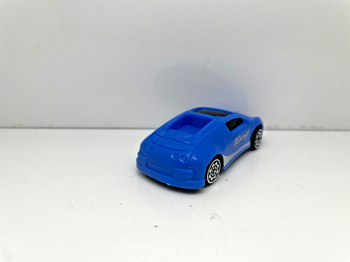 BUGATTI VEYRON BLUE PLASTIC 1:64 CHINA 41 - Picture 3 of 7