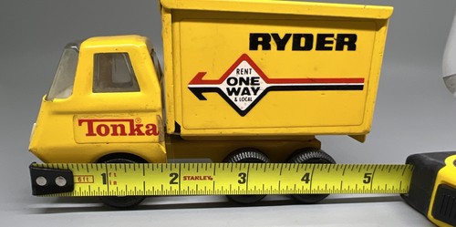 Vintage Tonka Mini Yellow Ryder Pressed Steel Moving Box Truck very nice - Picture 14 of 17
