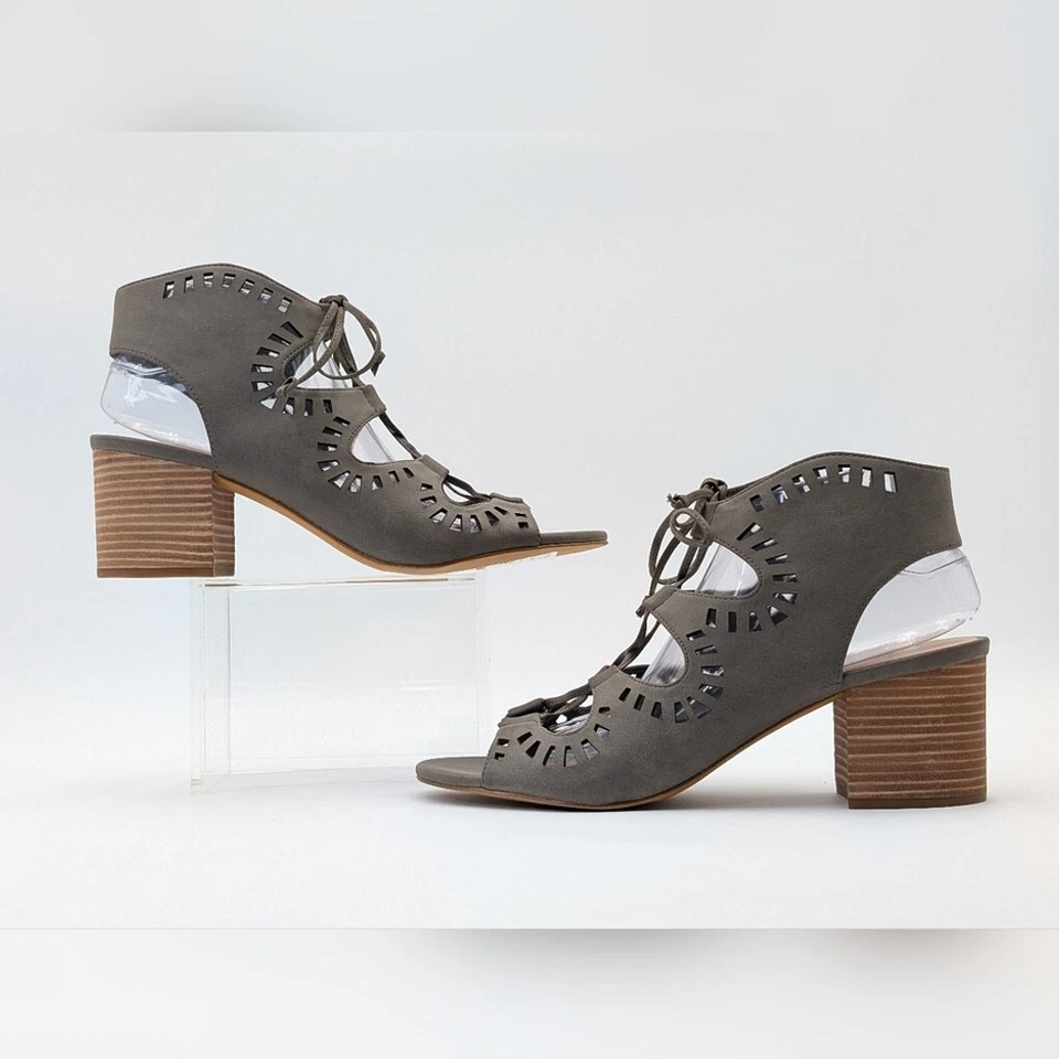 NUEVO CON ETIQUETAS BP Decker Sandalias de Tacón Bloque con Cordones Corte Láser Verde Oliva Mujer Talla 11 M Foto 2 de 4