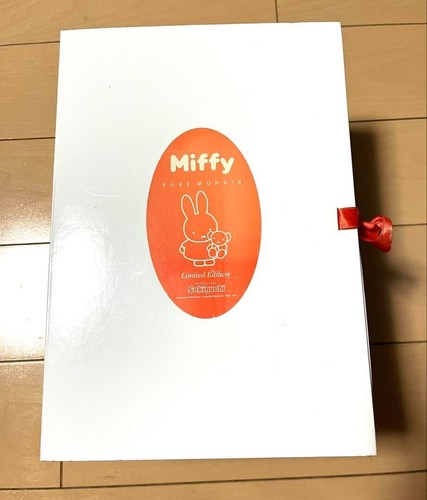 Miffy Mohair Plush Doll in Wooden Box Limited Edition to 2001 pieces Jp import - Picture 4 of 4