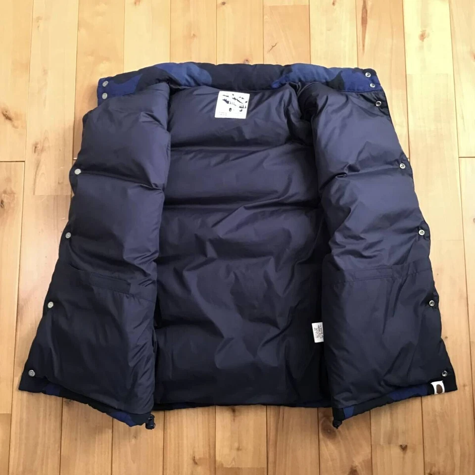 BAPE Giant Blue camo Puffer Down Vest a bathing ape NIGO Size XL - Image 3 of 4