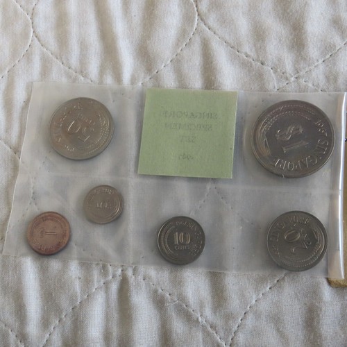 SINGAPORE 1967 6 COIN SPECIMEN SET - sealed pack - Picture 2 of 3