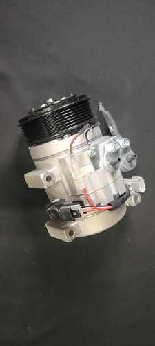 2015-2005 Toyota Tacoma AC Compressor 68677 - Picture 3 of 4