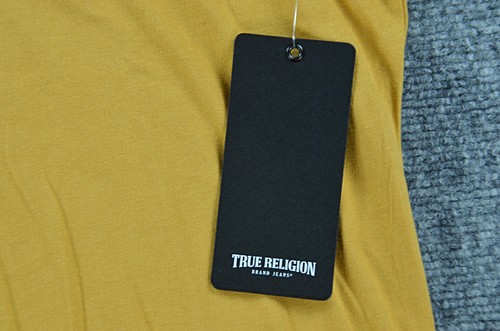 True Religion T-Shirt Men's Size XL Horse Shoe Taping Tee Honey Mustard NWT - Picture 4 of 7