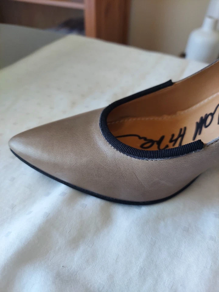 Lanvin Париж желтовато-коричневый мягкий кожаный заостренный носок насосы размер 6 сделано в Италии отличном - Изображение 3 из 3