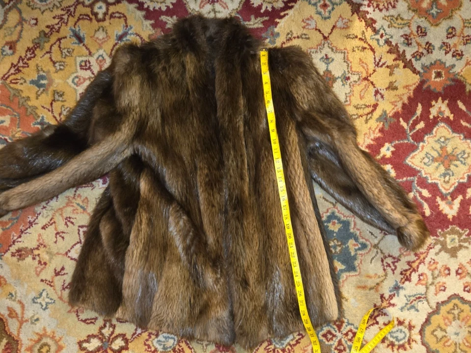 Vintage Mid Length Mink Coat Large - Image 3 of 4