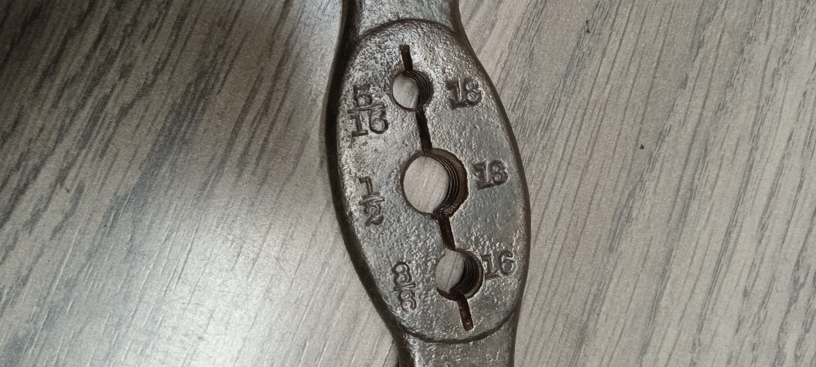 Picture 3 of 4