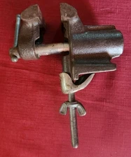 Vintage Clamp On Bench Vise Made In USA No.5246