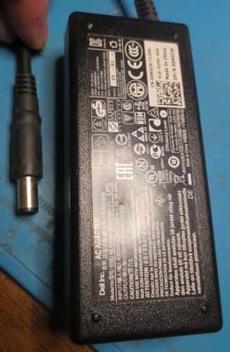 Alimentation DELL LA65NS2-01 (19,5 volts 3,34A) (Objet N°X405