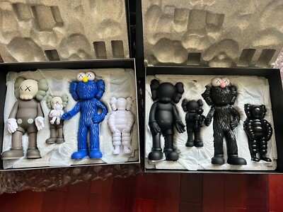 2021 Kaws Family Brown Black Complete Figure Set 100% Authentic