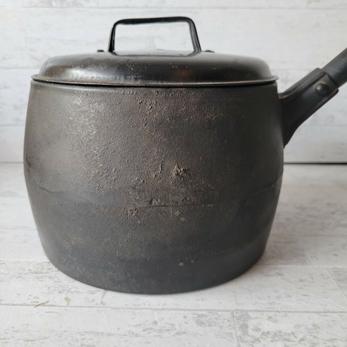 Antique Swain Cast Iron Pot Sauce Pan with Lid 3qt No 6 Long Handle Romany Gypsy - Picture 2 of 12