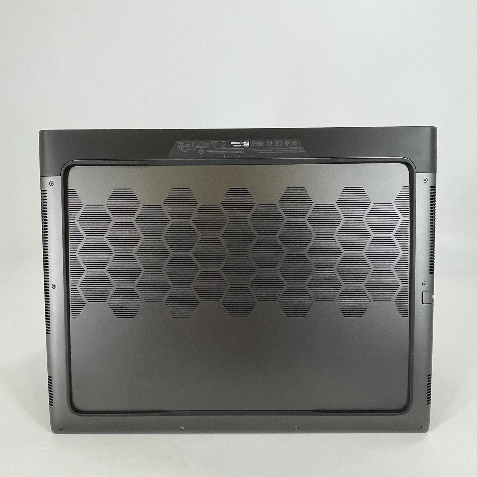 Dell Alienware M18 R1