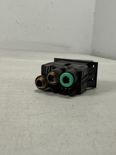 FREIGHTLINER Fifth Wheel Air Slide Rocker Switch A12-26539-008 - Picture 5 of 5
