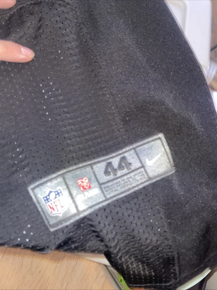 Camiseta negra Peyton Manning Broncos 4 estrellas logotipo del capitán Foto 3 de 4