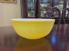 New ListingVintage PYREX  404 Yellow Primary Mixing Bowl 4 qt Close to Mint