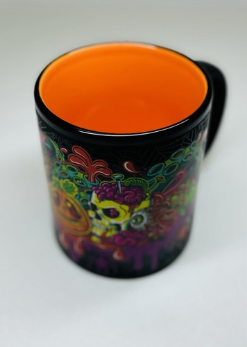 Taza de café Universal Studios Halloween Horror Nights 2024 Lil' Boo Lil' nueva - Imagen 2 de 3