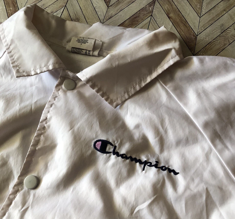 复古 Champion 女式按扣白色风衣。 Sm. 背面着色中号 — 第 3/4 张图片