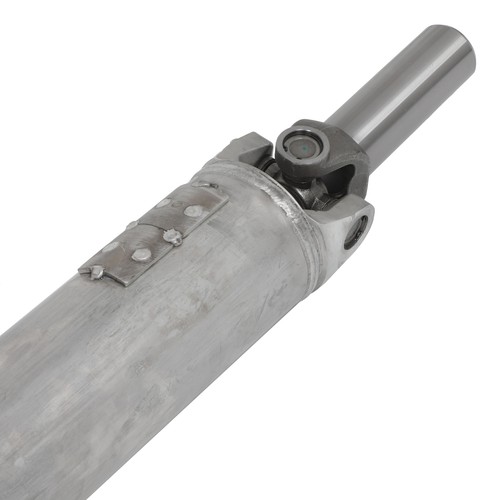 Driveshaft Rear For GMC Sierra Chevrolet Silverado 2500 HD 2001-2002 2003-2007 - Picture 8 of 13