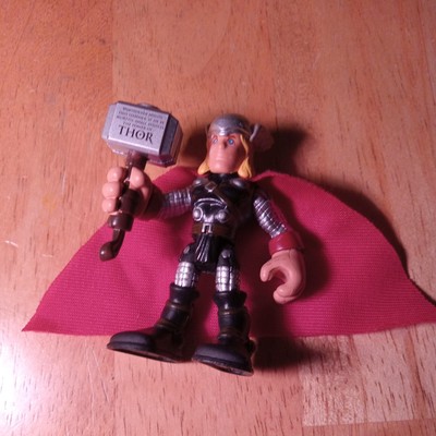 Imaginext Avengers Figurine THOR with Cape Fisher Price 2010