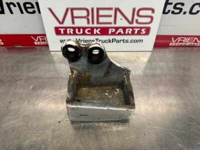 OSHKOSH 2163130 BRACKET, FRONT AUX SPRING | eBay