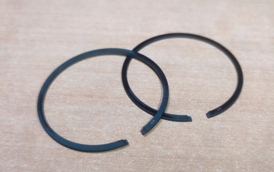 Kit 2 fasce  elastiche D 37 x 1,2 motosega Stihl MS170 MS171 MS192T segmento  - Immagine 3 di 4