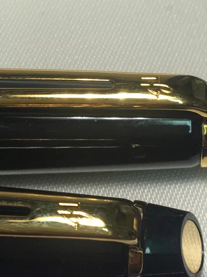 Juego de bolígrafo Waterman Expert II negro y dorado y lápiz de 0,5 mm en caja * Foto 3 de 4