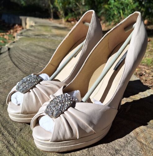 Tony Bianco Ladies 9 Bridal Shoes rhinestone Pearl platform heel Sparkly Glitter - Picture 3 of 24
