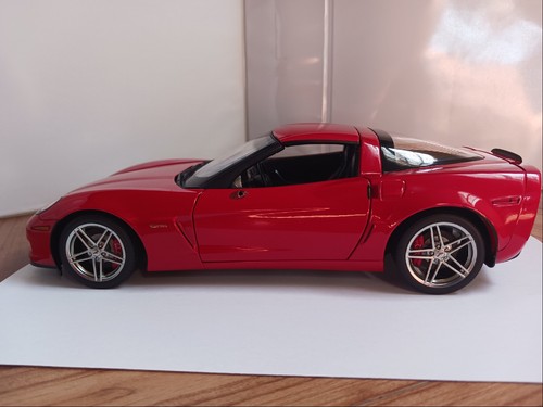 Autoart 1:18 scale C-6 Corvette Z06 -limited Edition -rare | eBay