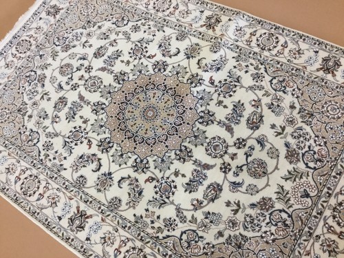 4'.11" X 7'.2" Ivory Very Fine Wool & Silk Oriental Area Rug Hand Knotted Foyer - Picture 7 of 12