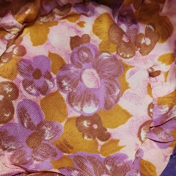 VINTAGE 1950S PURPLE PILLBOX HAT WITH VELVET FLOWERS OLD HOLLYWOOD GLAM - Image 3 of 4