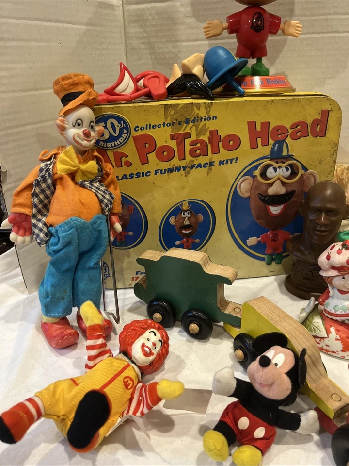 Collectible Vintage Toy Lot Mr Potato Head, Clown, Strawberry Shortcake, More - Image 2 of 4