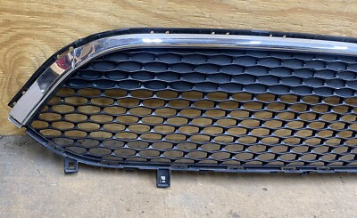 2017 2018 2019 2020 Chrysler Pacifica Front Lower Grille