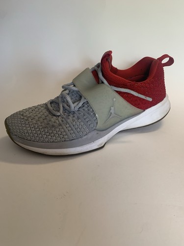 Size 10.5 - Jordan Trainer 2 Flyknit Grey Red - Picture 9 of 13
