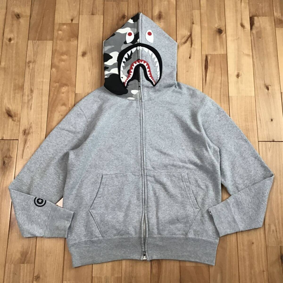 Bape NFS Limited Camo Zip Hoodie Mサイズ BAPE NFS limited camo Holstein full zip hoodie Red COW A