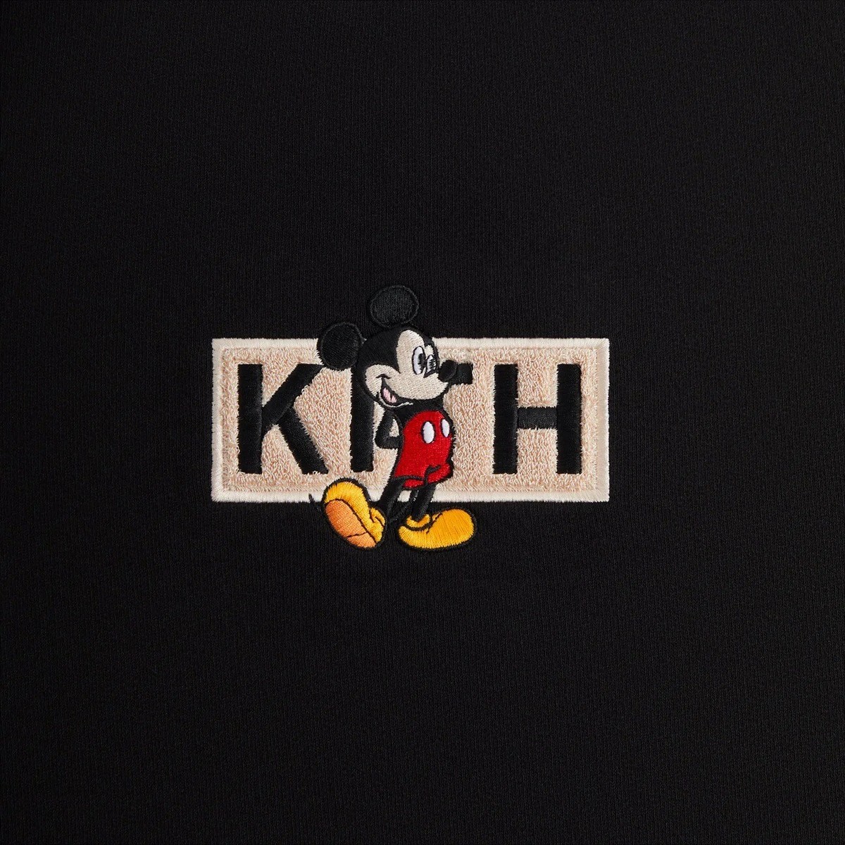 Kith for Mickey & Friends Family Crewneck Sz Large | eBay Kith for Mickey & Friends Family Crewneck Sz Large | eBay
