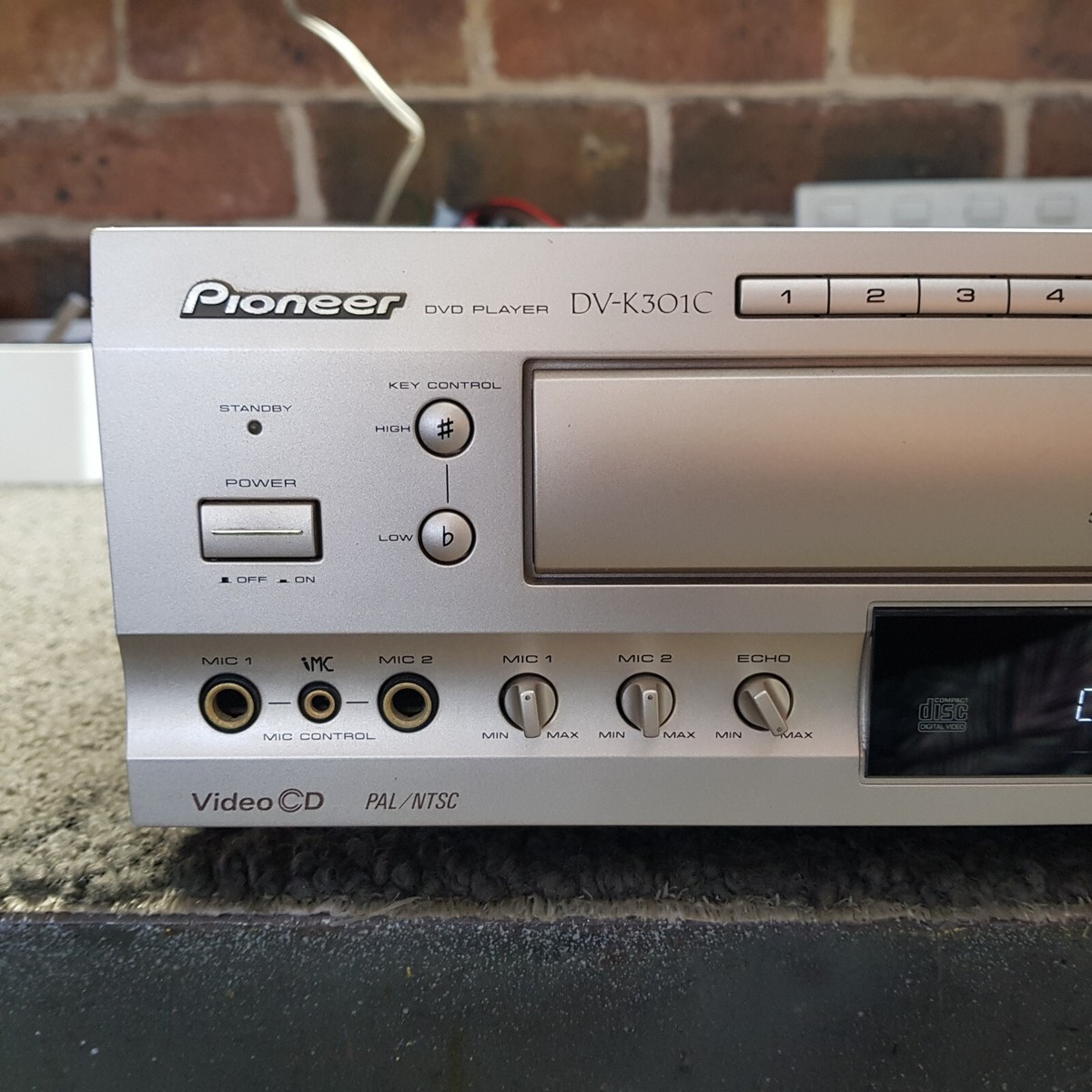 自宅でカラオケできますDVDプレーヤー　3枚チェンジャー機能搭載DV-K301C Pioneer 3 Disc CD VCD DVD Karaoke Changer DV-K301C PAL