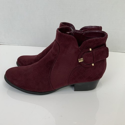 Unisa Sz 8.5 Pensa Red Wine Maroon Faux Suede Ankle Bootie Zipper Buckle Boots - Picture 3 of 10
