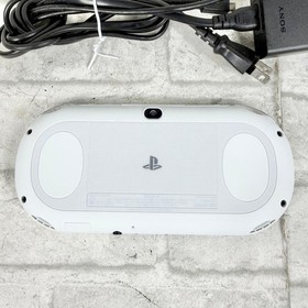 Excellent  SONY PS Vita PCH-2000 Console White w/charger