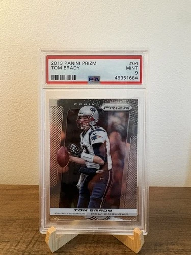 Panini Prizm 2013 Tom Brady #64 PSA 9 New England Patriots NFL Football Card