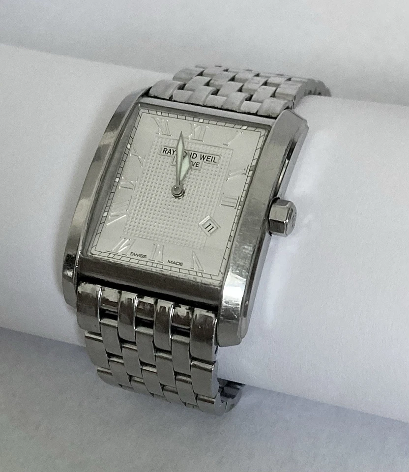 Reloj de cuarzo suizo Raymond Weil Don Giovanni para hombre - cristal de zafiro WR 3ATM 9975 Foto 2 de 4