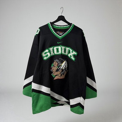 #ad Vintage Nike University North Dakota UND Fighting Sioux Hockey Jersey Sz: XL $350.00
