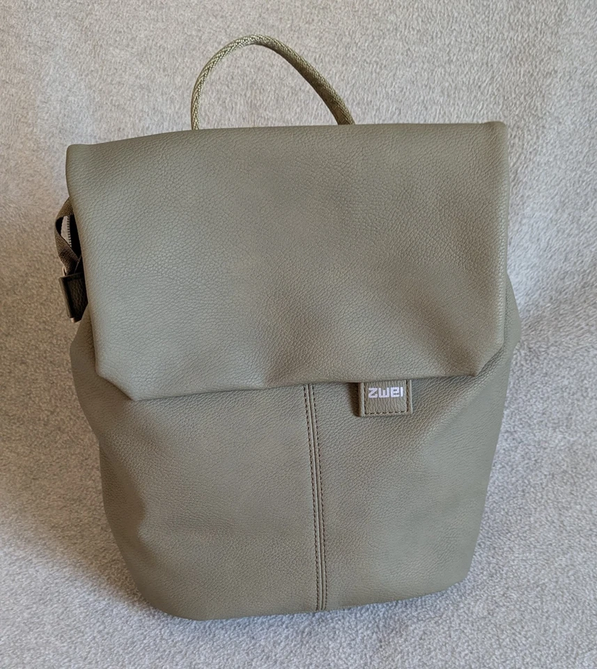 MADEMOISELLE.M MR8 Rucksack-Handtasche